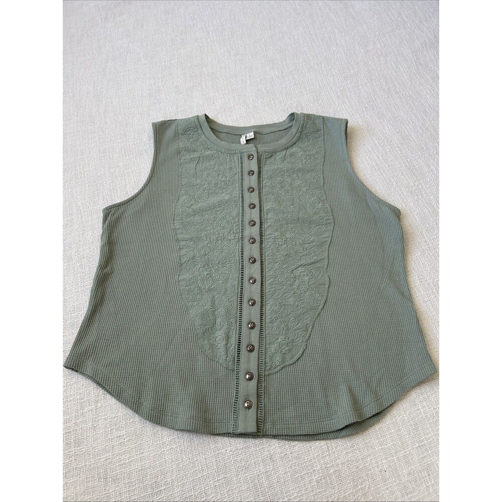 Cato Embroidered Floral Tank Top Sage Green Button Front Size Large 100% Cotton